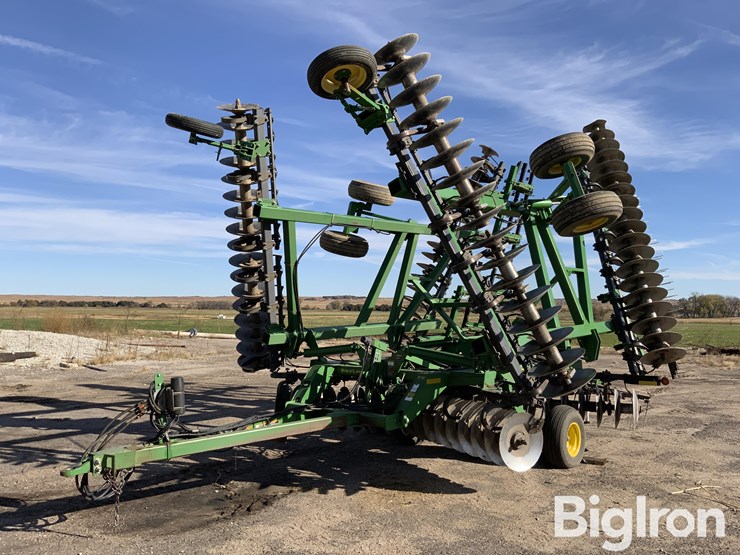 2007-john-deere-637-image-1