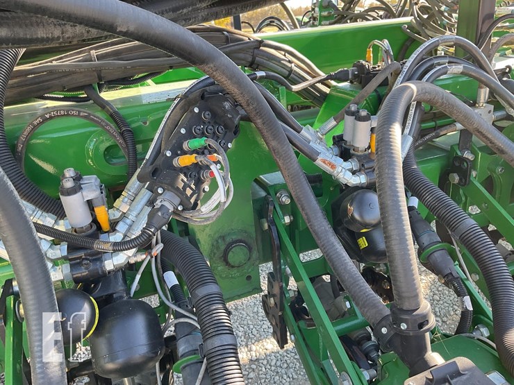 john-deere-db60-image-28