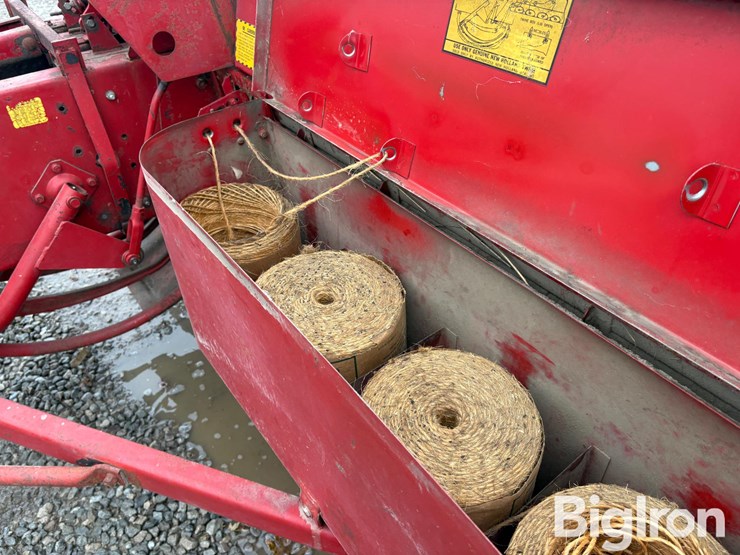 new-holland-273-image-19