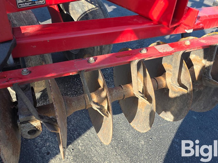 case-ih-3950-image-14