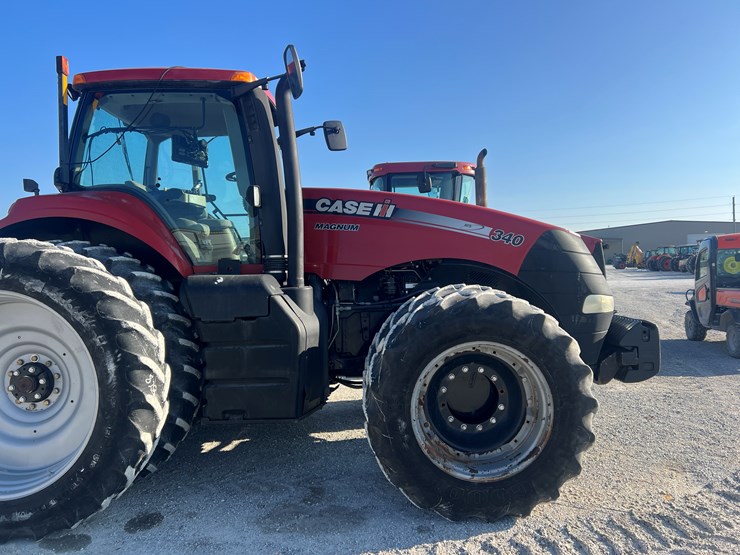 case-ih-magnum-340-image-23
