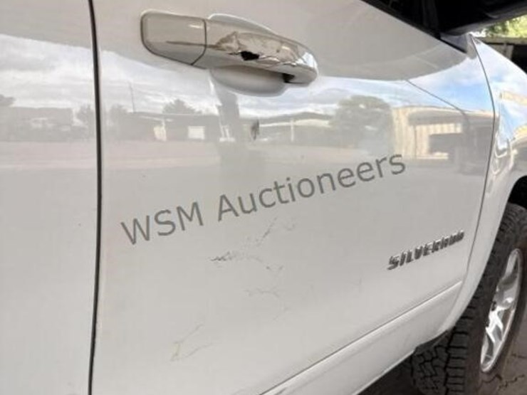 2019-chevrolet-silverado-1500-image-12