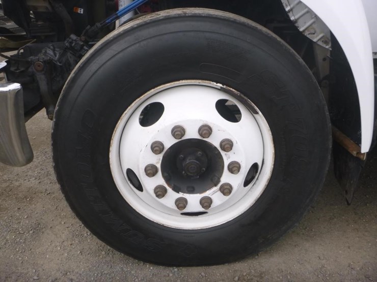 2013-ford-f650-image-22