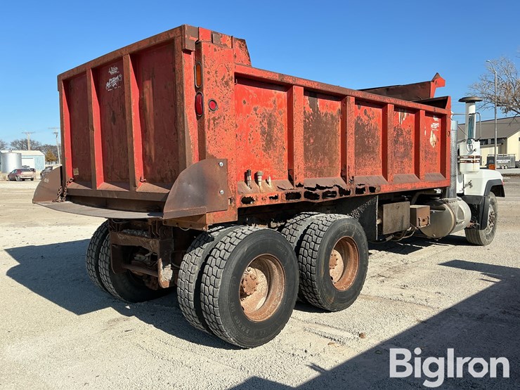 2000-mack-rd688s-image-5