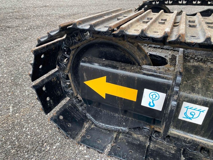 caterpillar-307.5-image-19