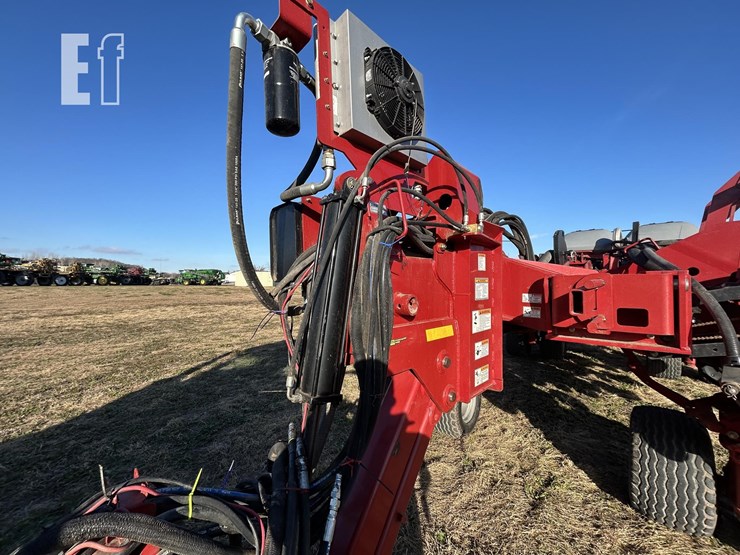 2013-case-ih-1265-image-38