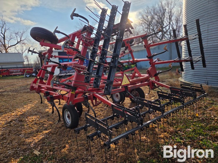 case-ih-4800-image-7