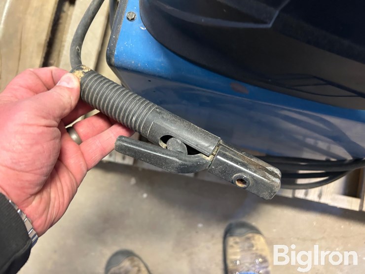 miller-thunderbolt-xl-stick-welder-image-16