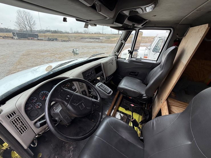 international-durastar-4300-image-28