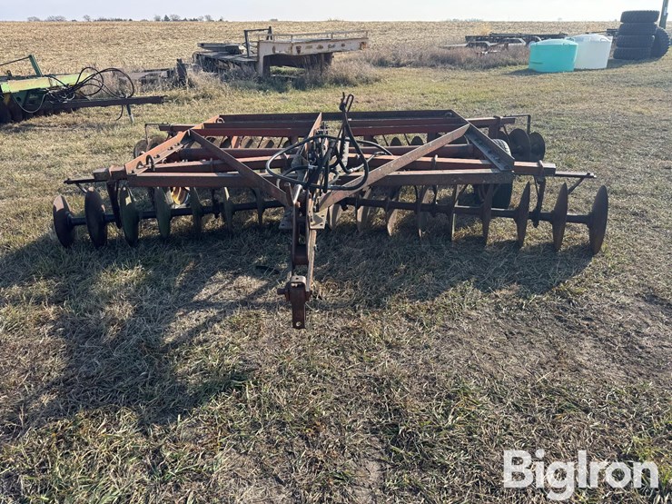 international-12-image-2