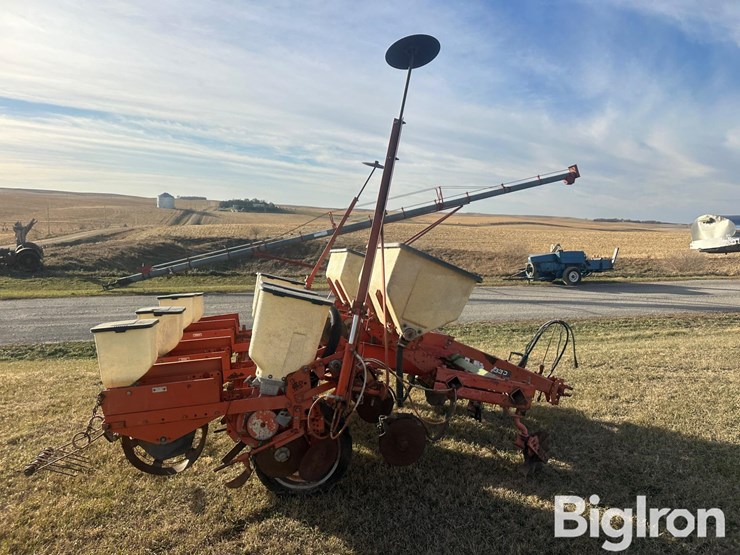 allis-chalmers-330-image-4