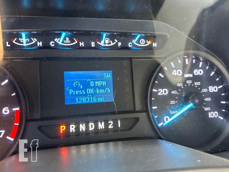 ford-f350-xl-image-27