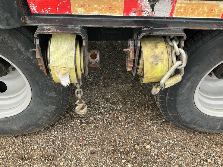 #2150-•-2017-roadster-trailer-with-a-farma-c6,-3-g2-loader-image-20