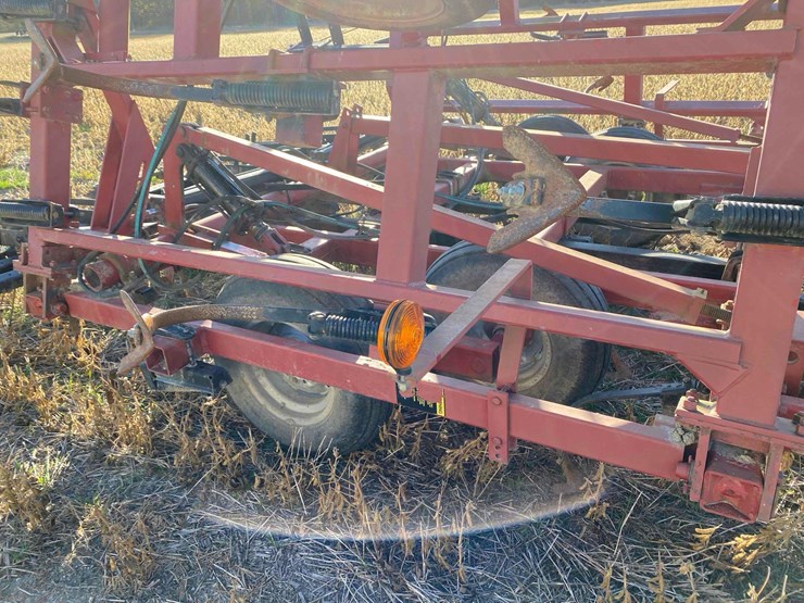 case-ih-4300-image-21