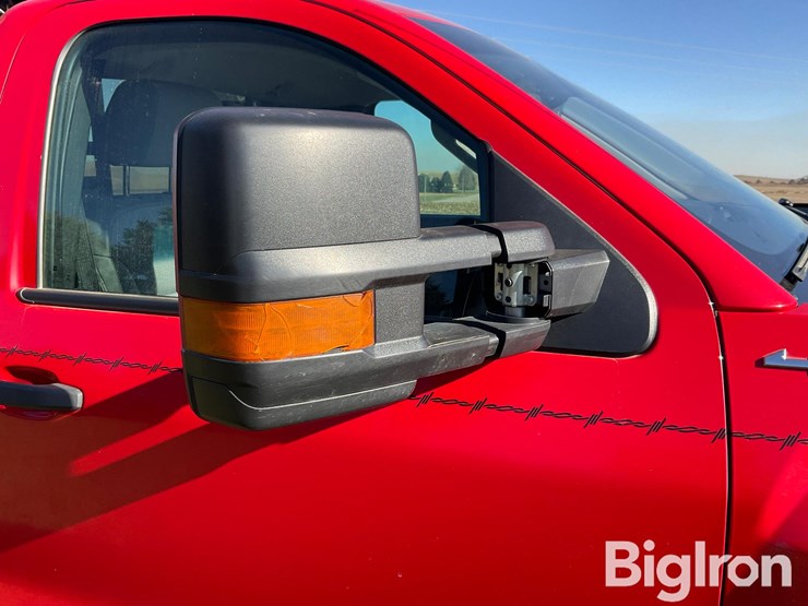 2017-gmc-sierra-2500-image-13