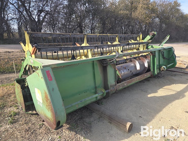 john-deere-216-image-7