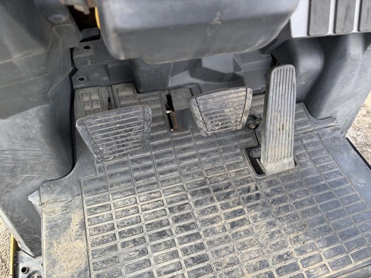 caterpillar-c3000-image-25