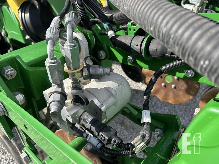 john-deere-1795-image-52