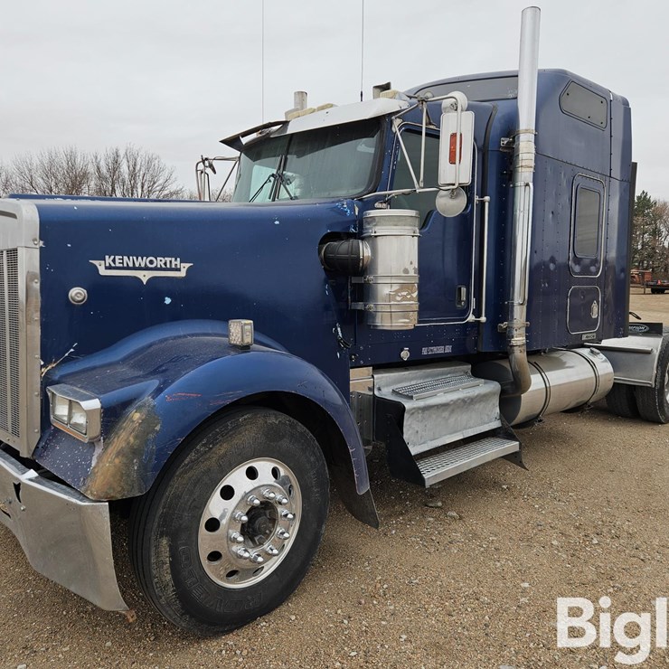 2005 KENWORTH W900B