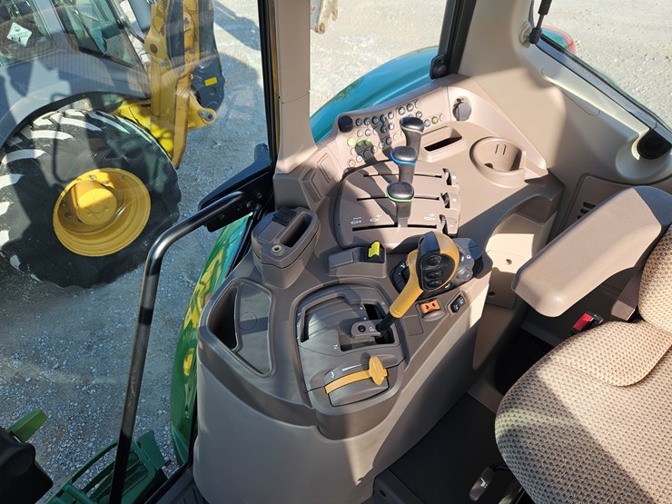 john-deere-6155m-image-8