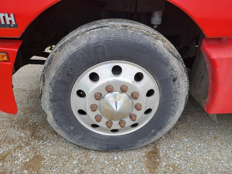 kenworth-t600-image-13