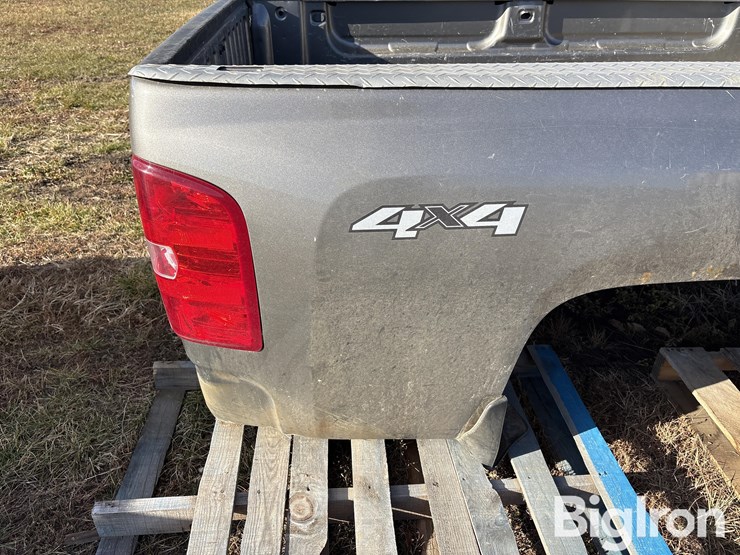 chevrolet-8'-pickup-box-image-15