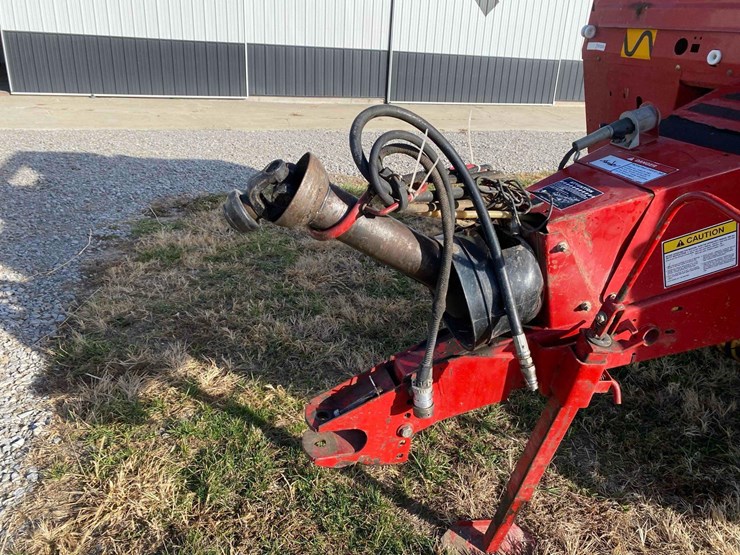 new-holland-644-image-7