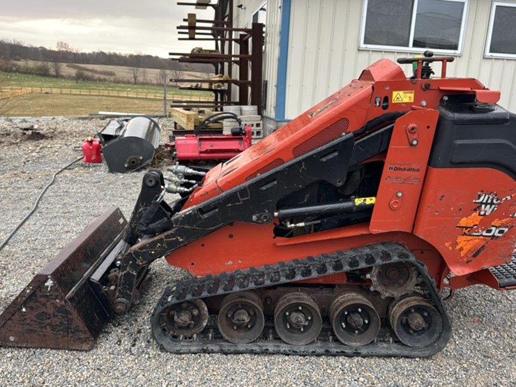 ditch-witch-sk800-image-2