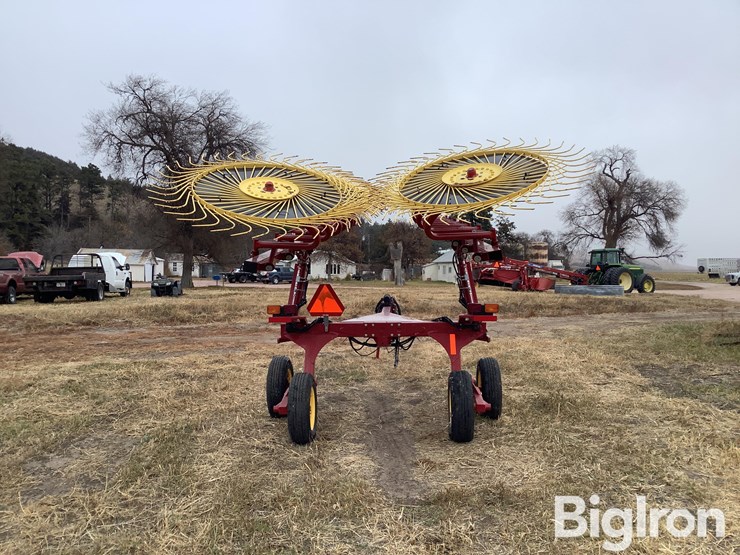 2018-new-holland-14-image-6