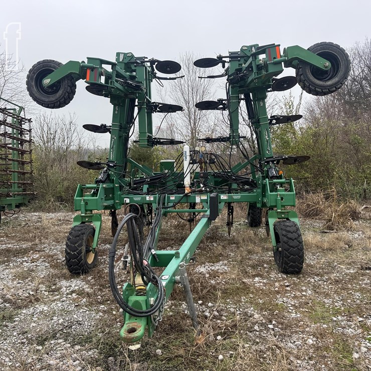 2015 GREAT PLAINS NP40