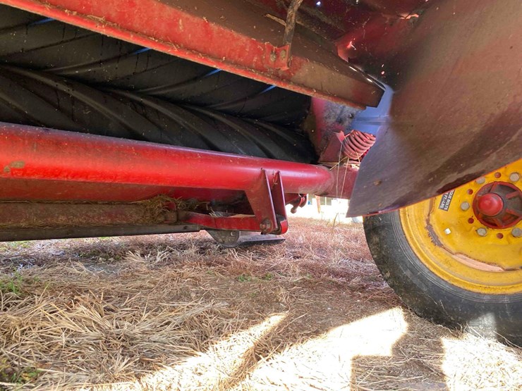 new-holland-488-image-32