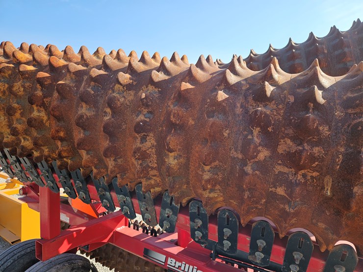 #203407-•-2014-brillion-xlh144-cultipacker-image-6