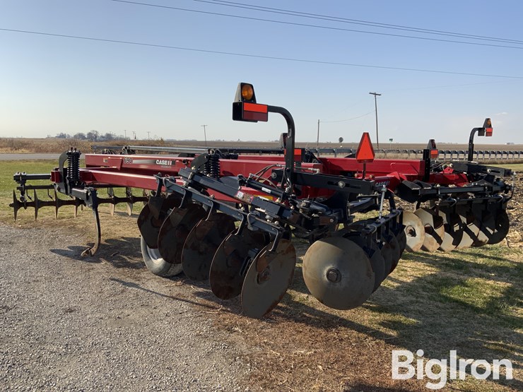 2009-case-ih-690-image-7