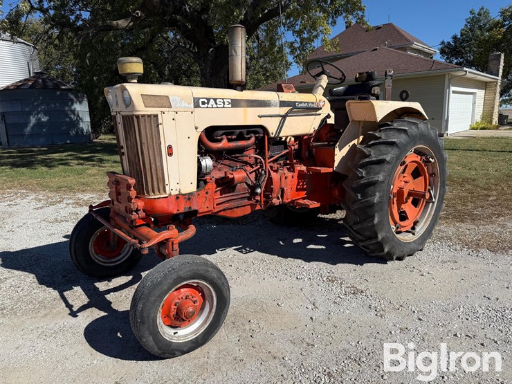 case-730-2wd-tractor-image-1