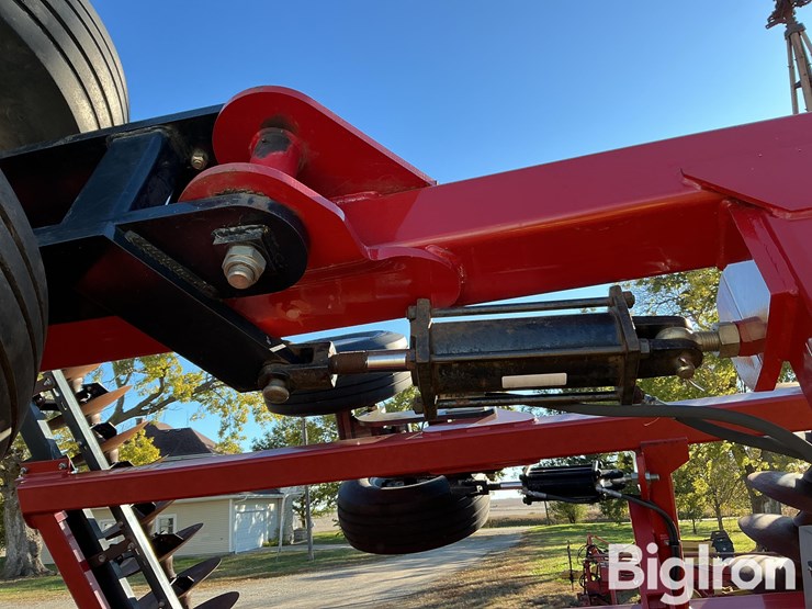 case-ih-370-image-15