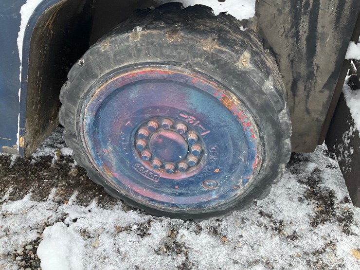 #1354-•-caterpillar-t80b-forklift-image-39