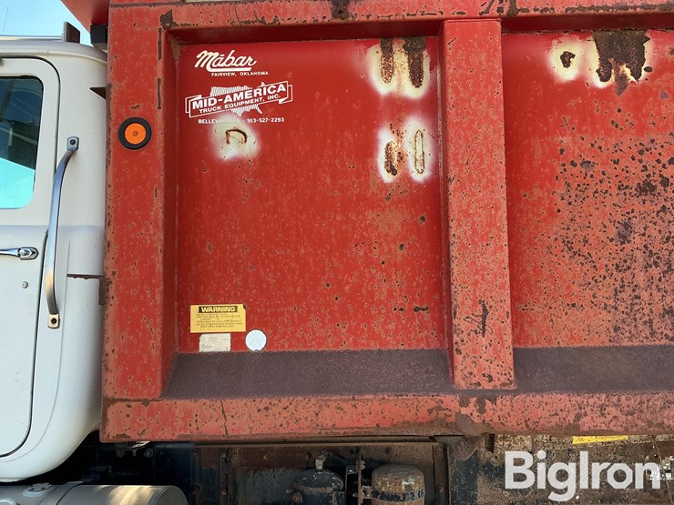 2000-mack-rd688s-image-13