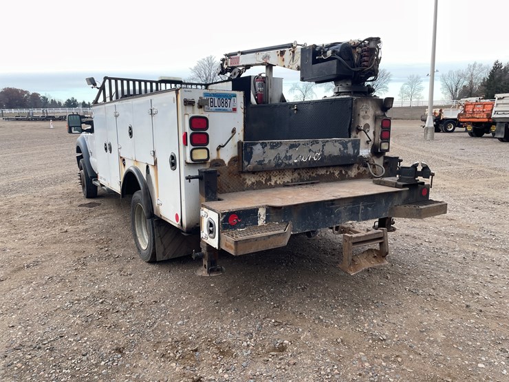 2014-ford-f550-image-3