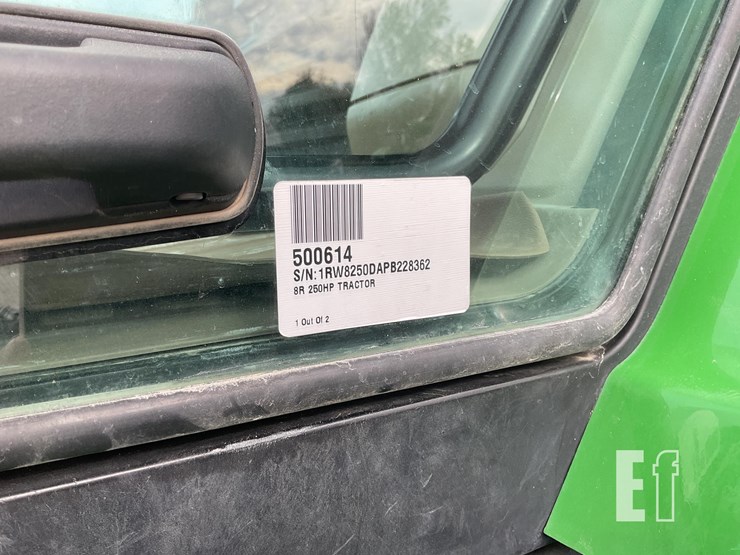 john-deere-8r-250-image-69