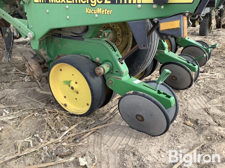 john-deere-7200-image-19