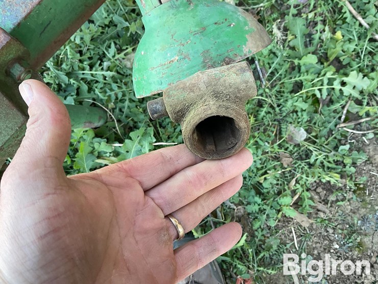 john-deere-38-image-9