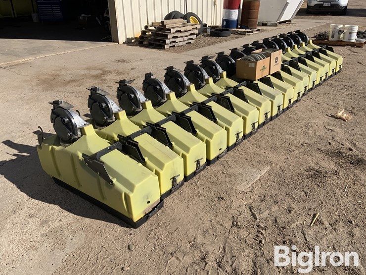 john-deere-3-bul-seed-boxes-image-3