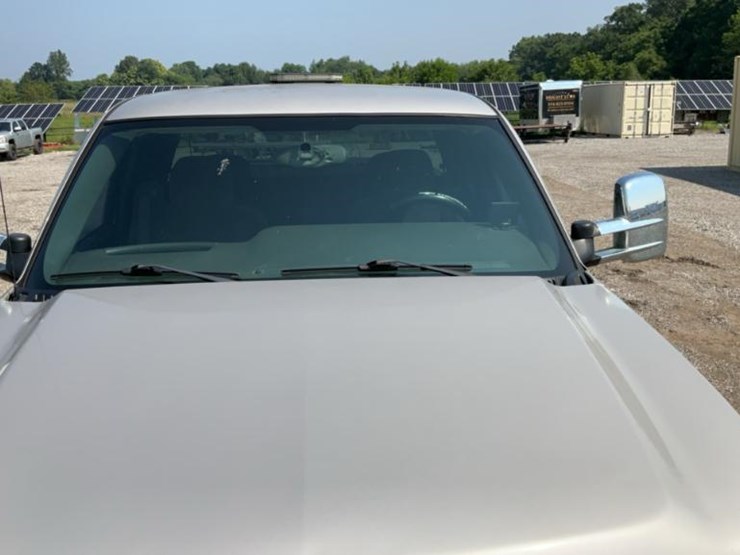 2005-chevrolet-silverado-2500hd-image-9