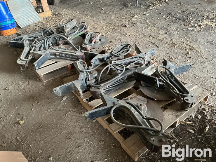 john-deere-2x2-row-unit-openers-image-3