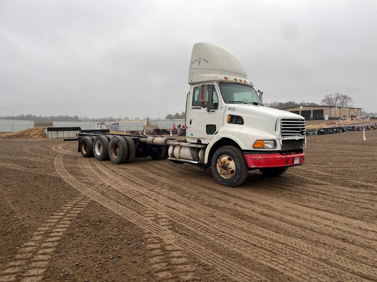 #1145-•-1998-ford-cab-and-chassis-(has-mn-title)-image-7