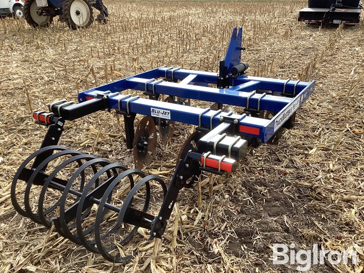 2023-unverferth-trackmaster-ii-pivot-track-closer-image-5