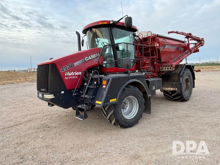 case-ih-titan-4530-image-22
