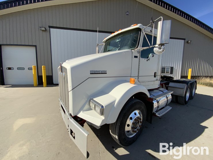 2005-kenworth-t800b-image-12