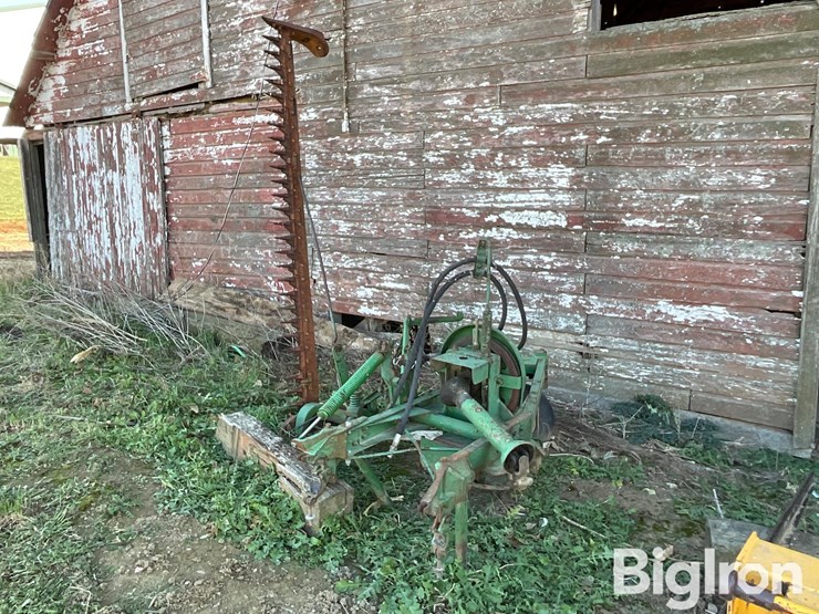 john-deere-38-image-1