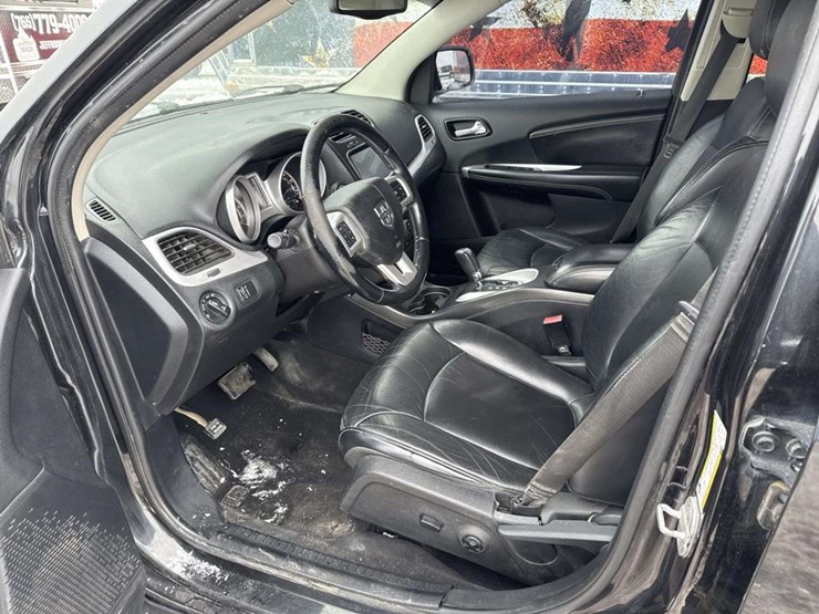 2011-dodge-journey-image-6